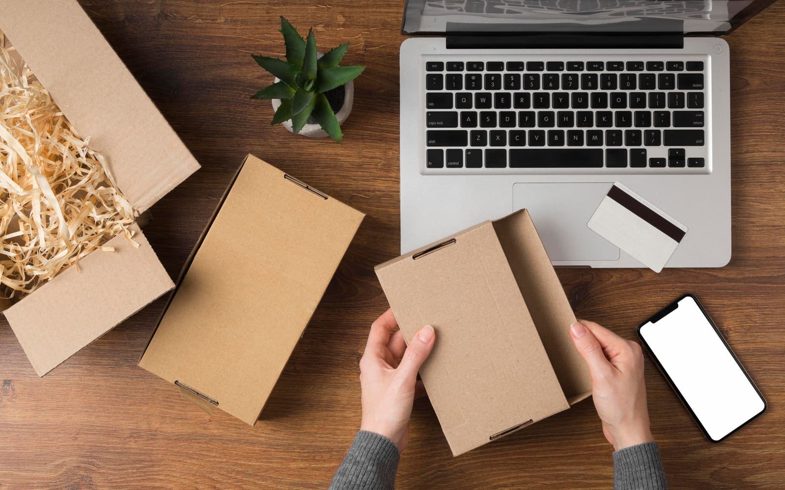 Zo bestel je bedrukte verzenddozen voor je webshop